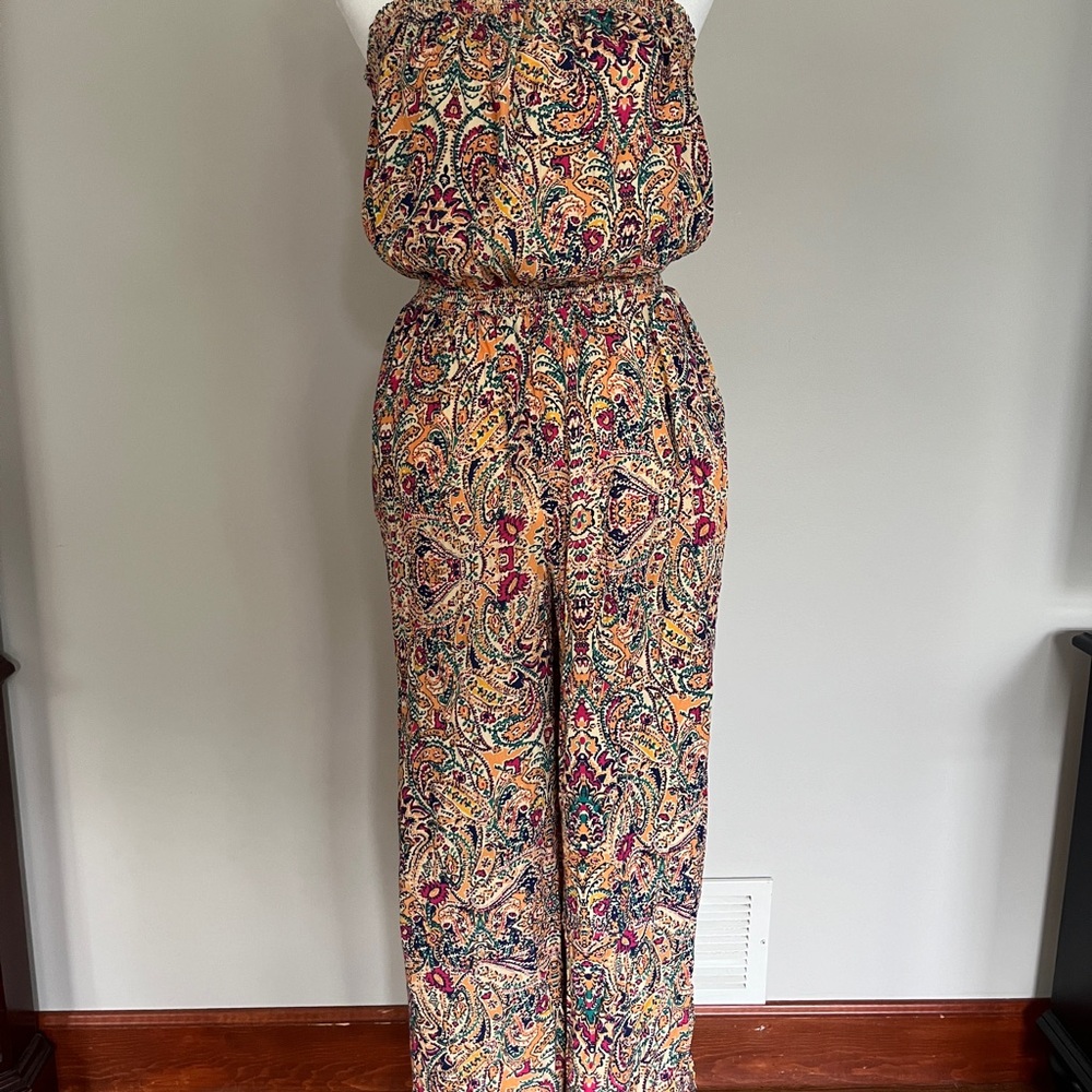 Evereve Multicolor Paisley Strapless Jumpsuit with pockets